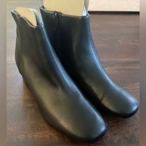 Clarks Chartli Lilac Ankle Boot